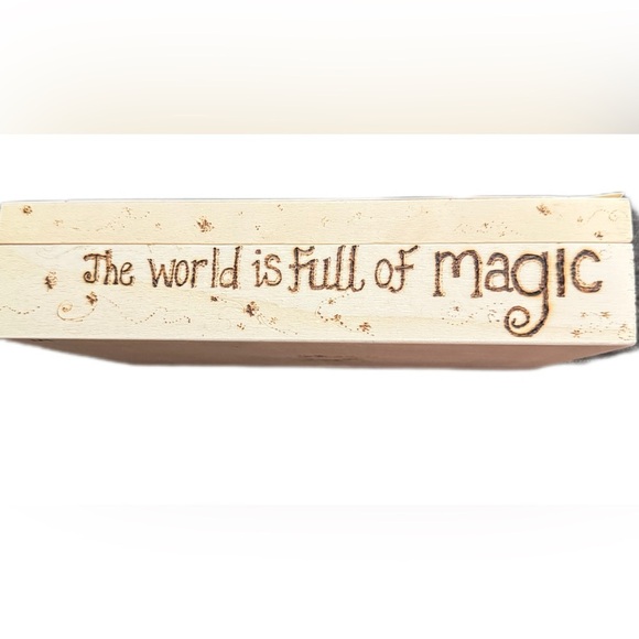 Wooden keepsake box with Fairy Design - Picture 3 of 4